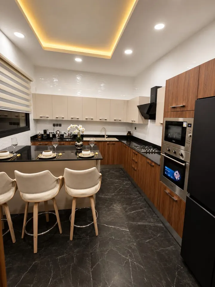 La cuisine, réservée au chef — Maison d’hôtes Grand-Bassam
